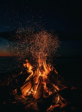 Bål. Foto: Hans, Unsplash